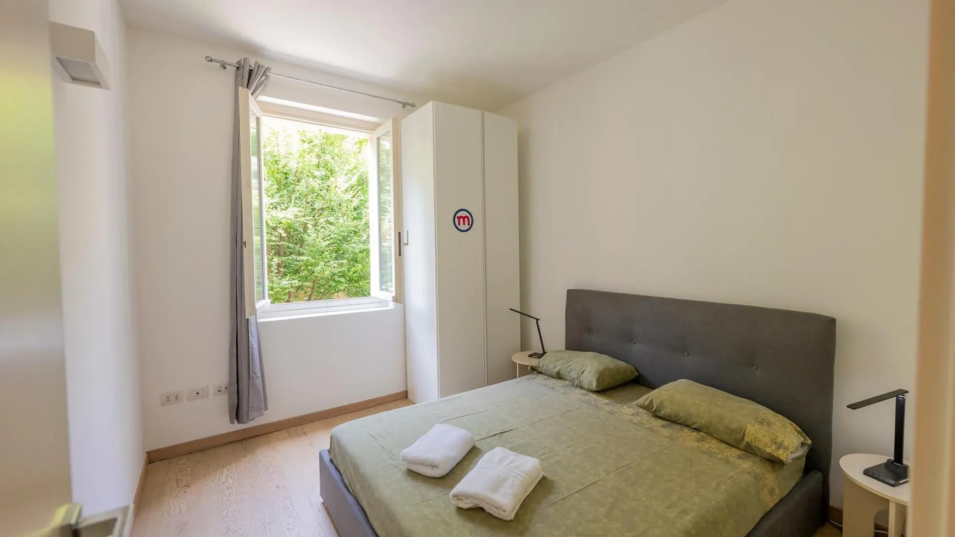 Overlooking The Lake Como Apartments Malgrate Italien